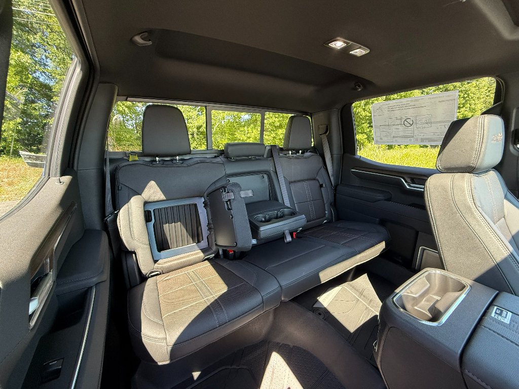 2026 Chevrolet Silverado 1500 High Country - Photo 29