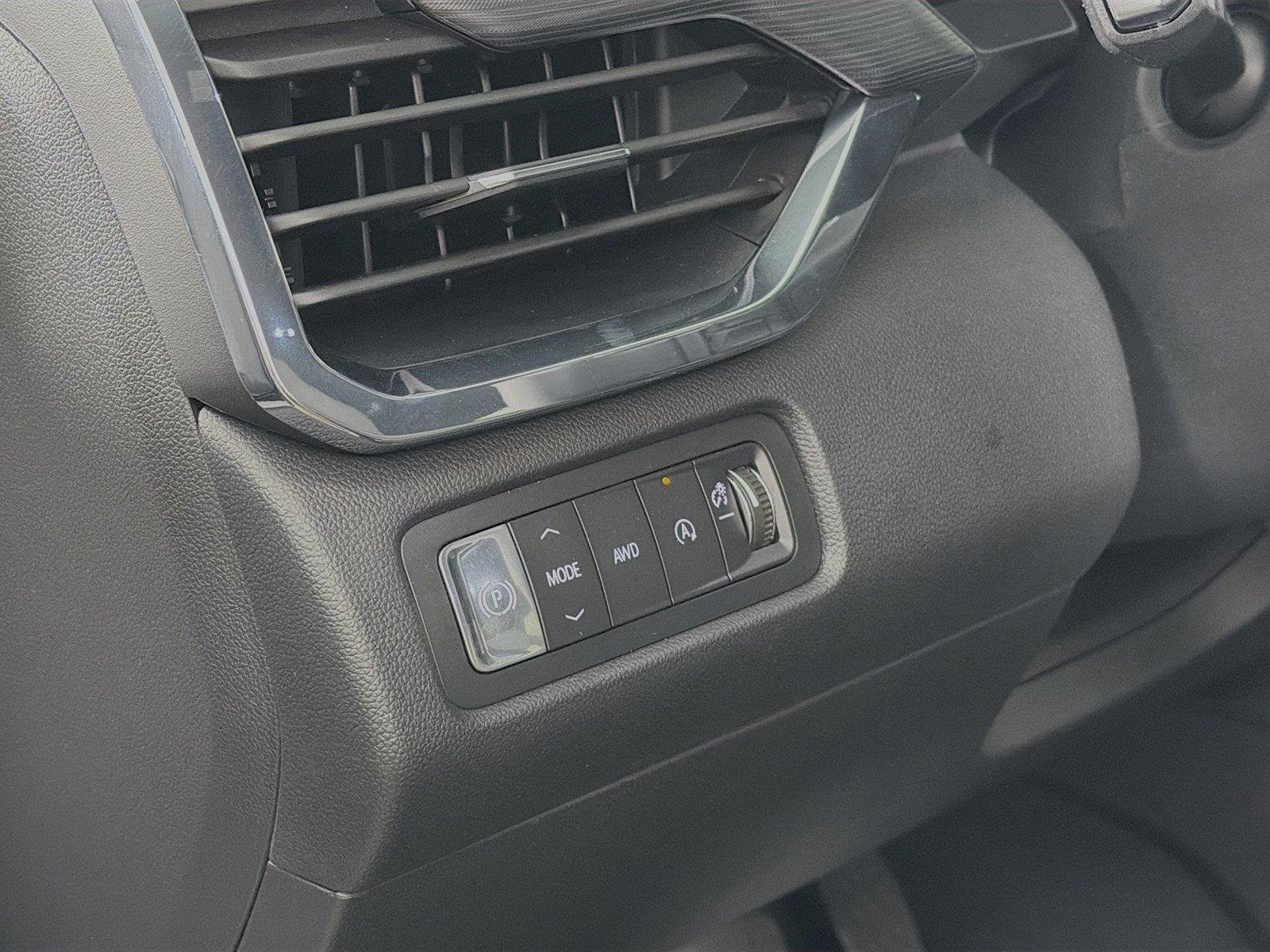 2026 GMC Acadia Elevation - Photo 17