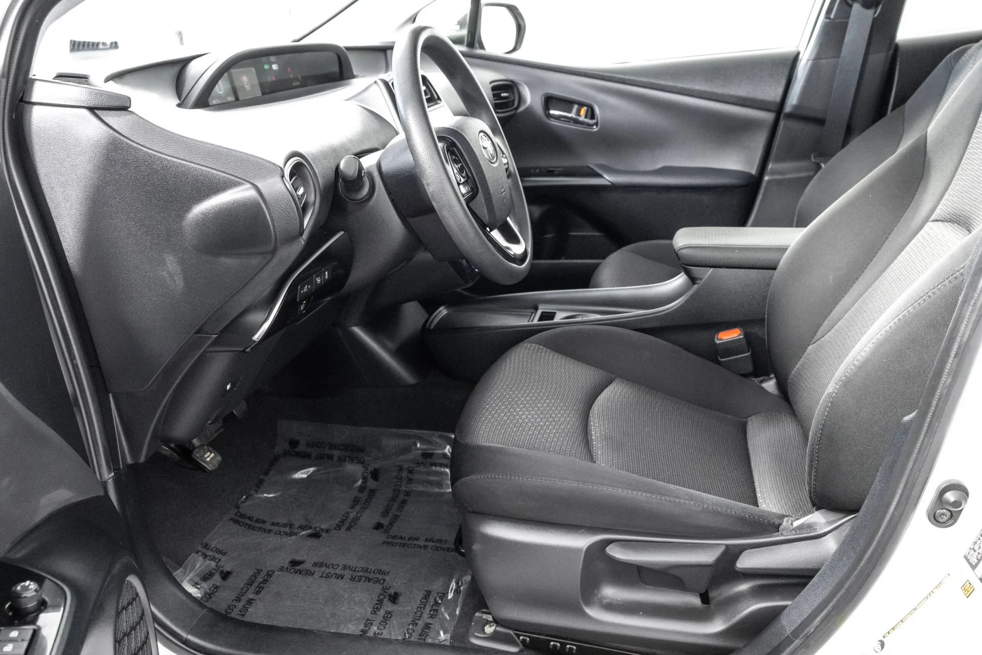 Used 2021  Toyota L Eco image 6