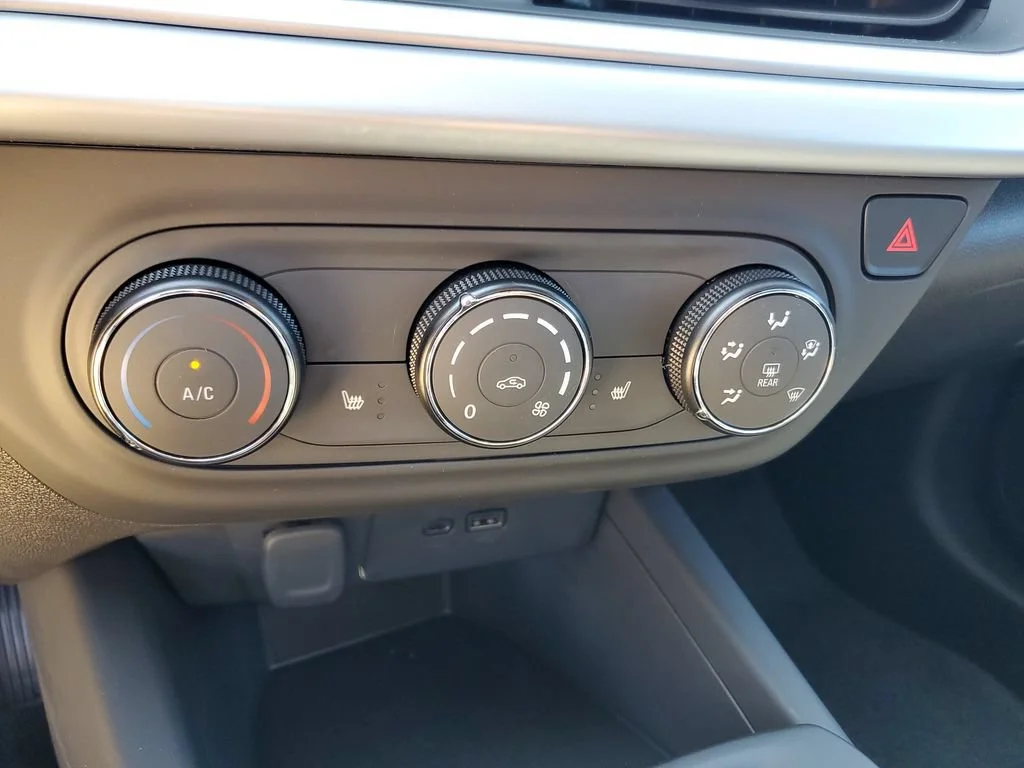 Used 2026 White Sands Chevrolet 1RS image 29