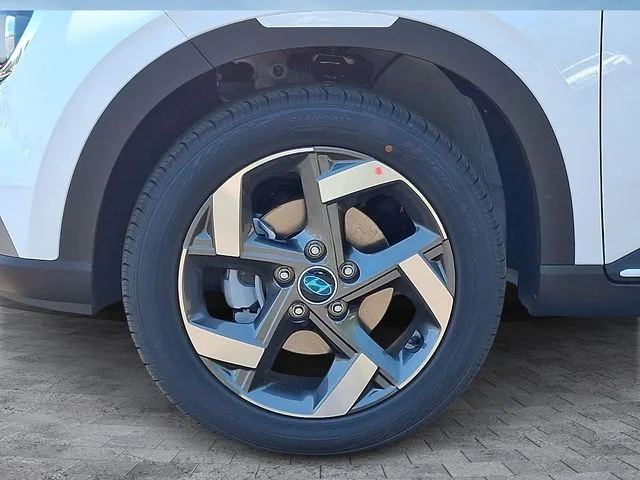 New 2026 White Hyundai SEL image 5