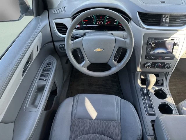 Used 2017 Silver Chevrolet LS image 10