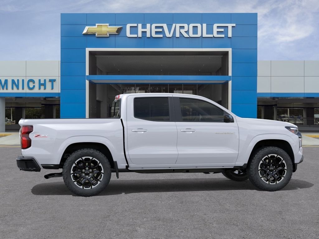 New 2026 Summit White Chevrolet Z71 image 5