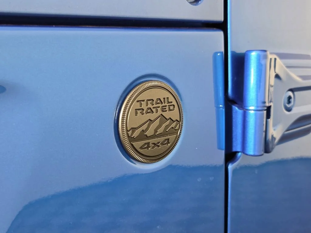 New 2026 Hydro Blue Pearl-Coat Exterior Paint Jeep Sport image 23