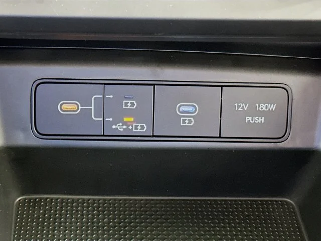 New 2026 Silver Hyundai SE image 17