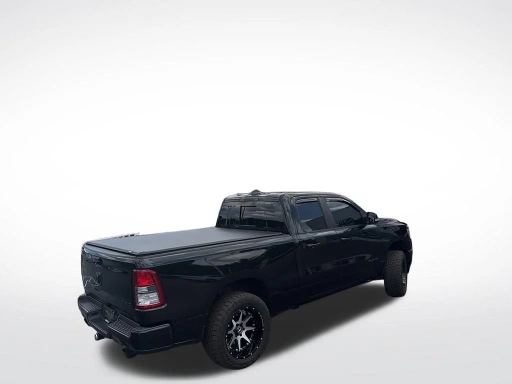 Used 2021 Diamond Black Ram Big Horn/Lone Star image 13