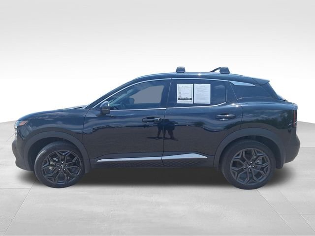 Used 2025 Black Nissan SR image 5
