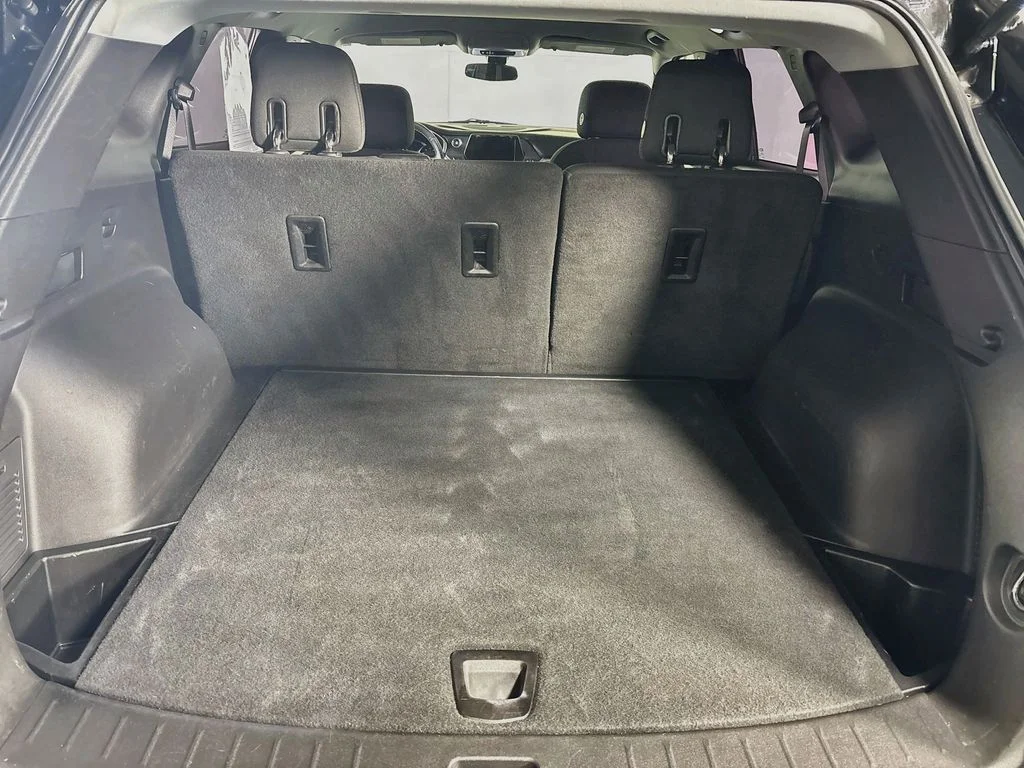 Used 2019 Black Chevrolet L image 20