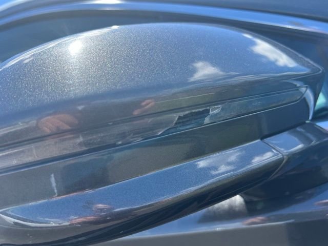 Used 2019 Gray Lincoln Select image 5