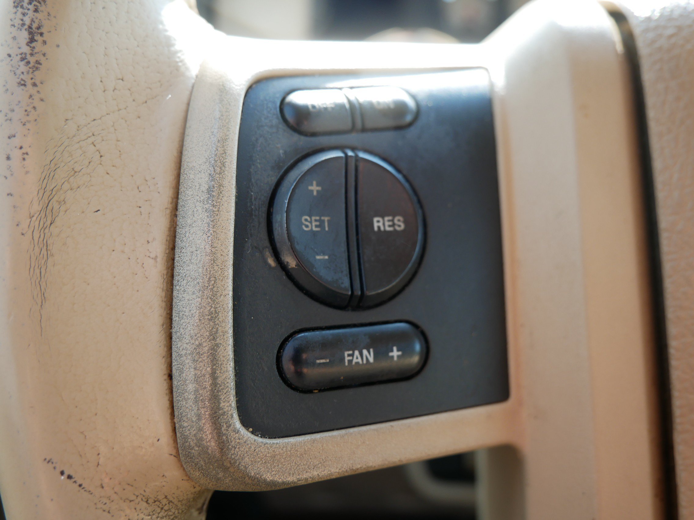 Used 2008 Black Ford Lariat image 26