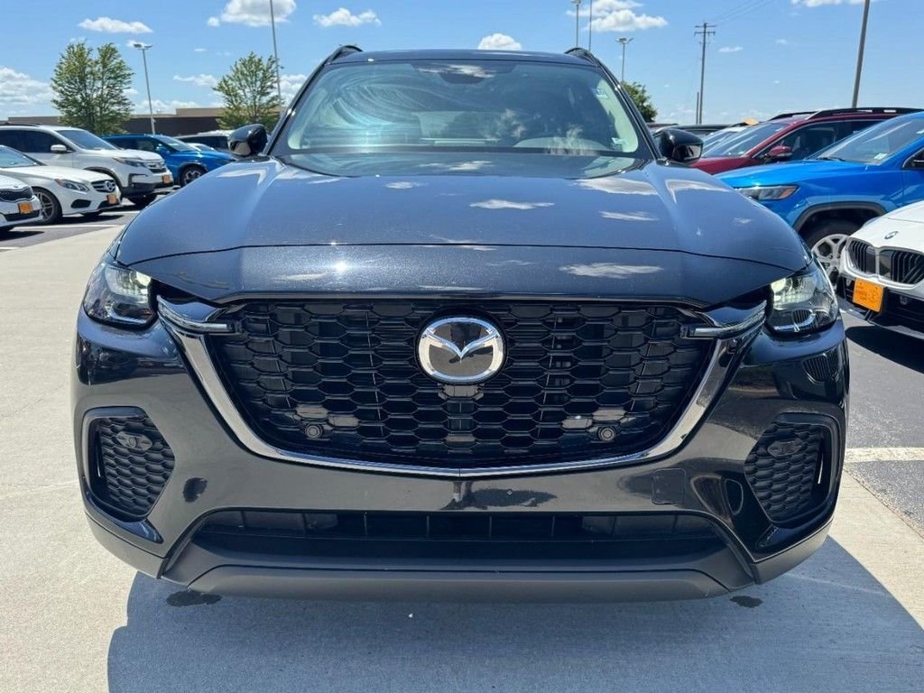 Used 2025 Black Mazda 3.3 Turbo Preferred image 9