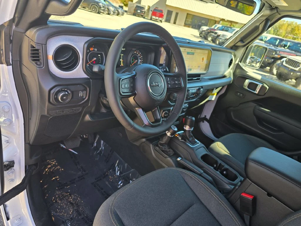 New 2027 White/off-white Jeep Sport S image 23