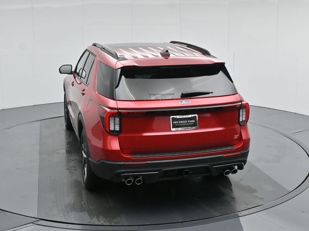 New 2026 Rapid Red Metallic Tinted Clearcoat Ford ST image 47