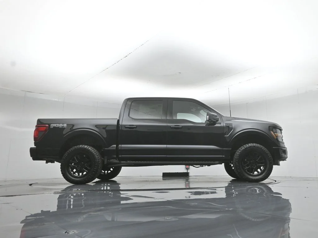 New 2026 Agate Black Metallic Ford XLT image 48