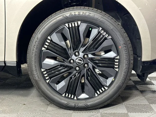 New 2026 Champagne Silver Metallic Nissan Platinum image 10