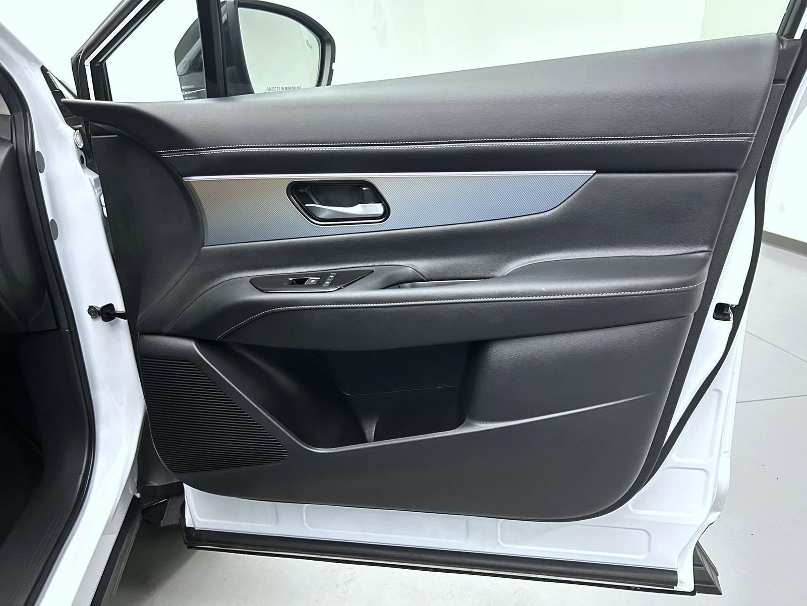 Certified Used 2025 White Nissan SL image 16