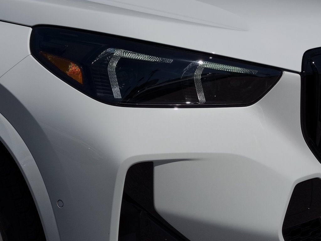 New 2027 Alpine White BMW xDrive28i image 6