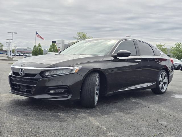 Used 2018 Black Honda Touring 1.5T image 14