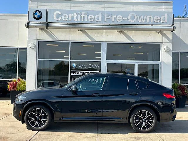 Used 2022 Black Sapphire Metallic BMW M40i image 6