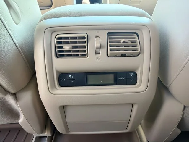 Used 2015 Blue Nissan SV image 30