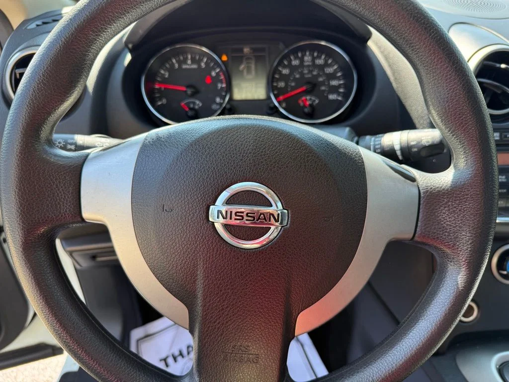 Used 2014 White Nissan S image 15