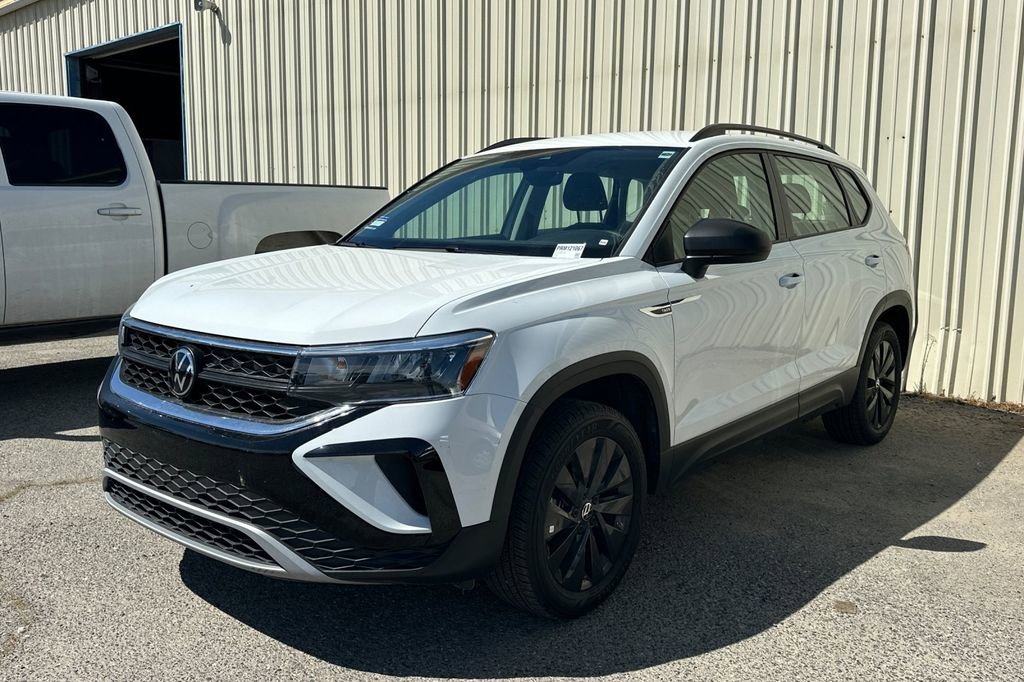2024 Volkswagen Taos S photo 2