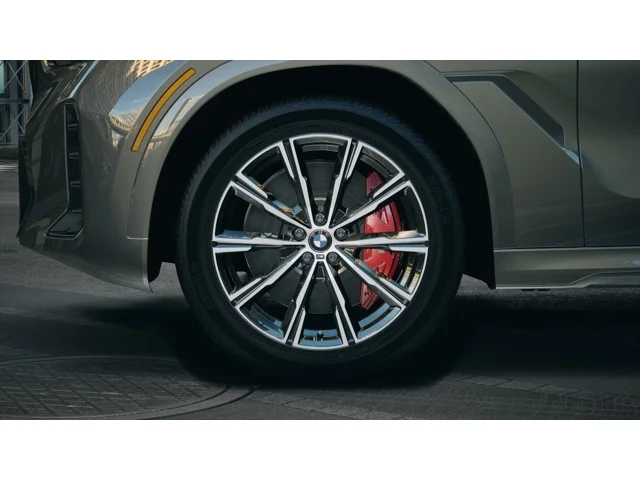 New 2027 Dravit Grey Metallic BMW  image 7