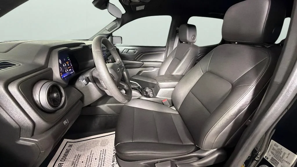 Used 2023 Black Chevrolet Trail Boss image 17
