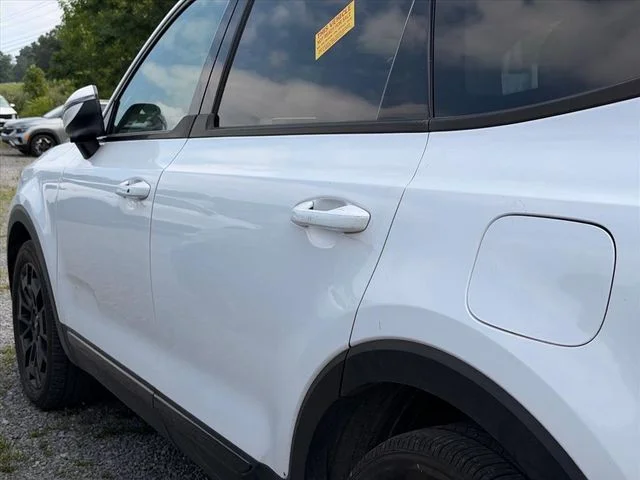 Used 2022 White Kia EX image 23