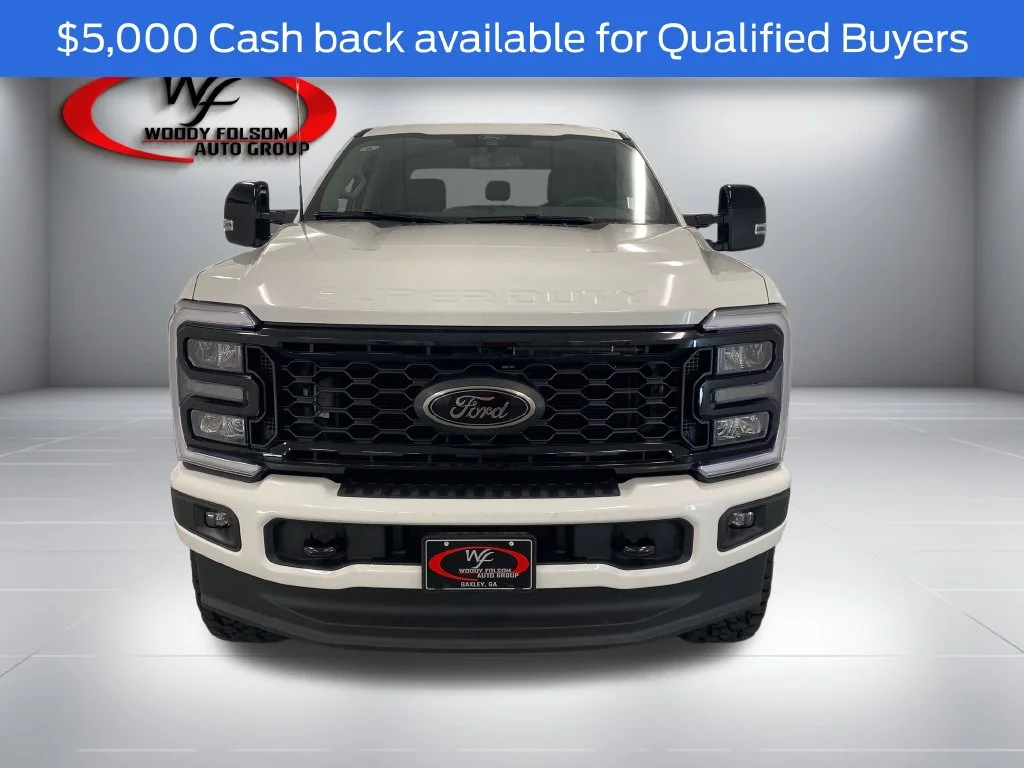New 2026 Star White Metallic Tri-Coat Ford F-250® Lariat® image 2