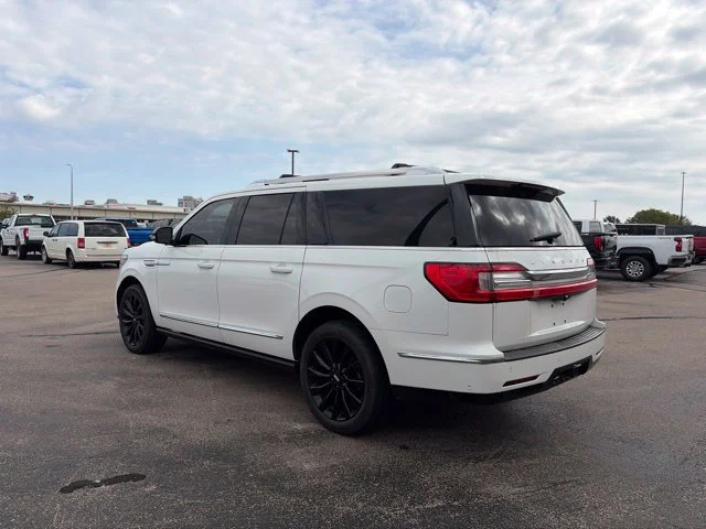 Used 2021 Pristine White Lincoln Reserve image 5