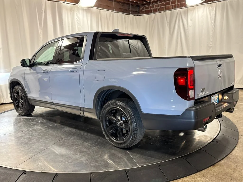 2023 Honda Ridgeline Black Edition - Photo 6