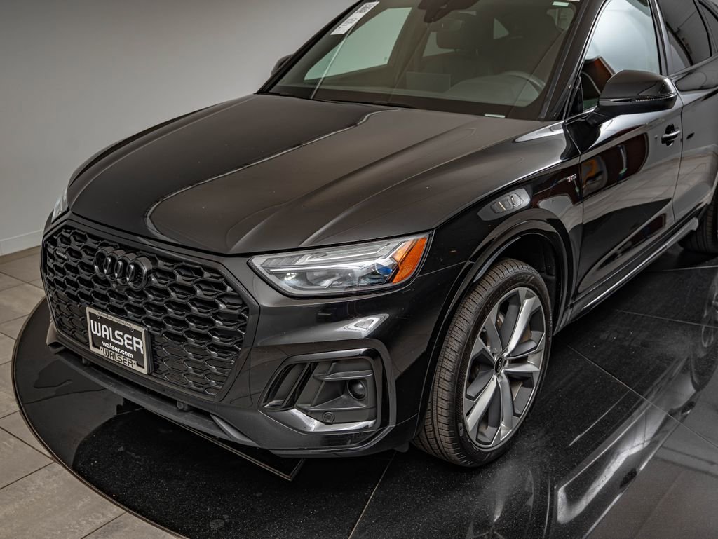 Used 2023 Black Metallic Audi 45 S line Premium image 14
