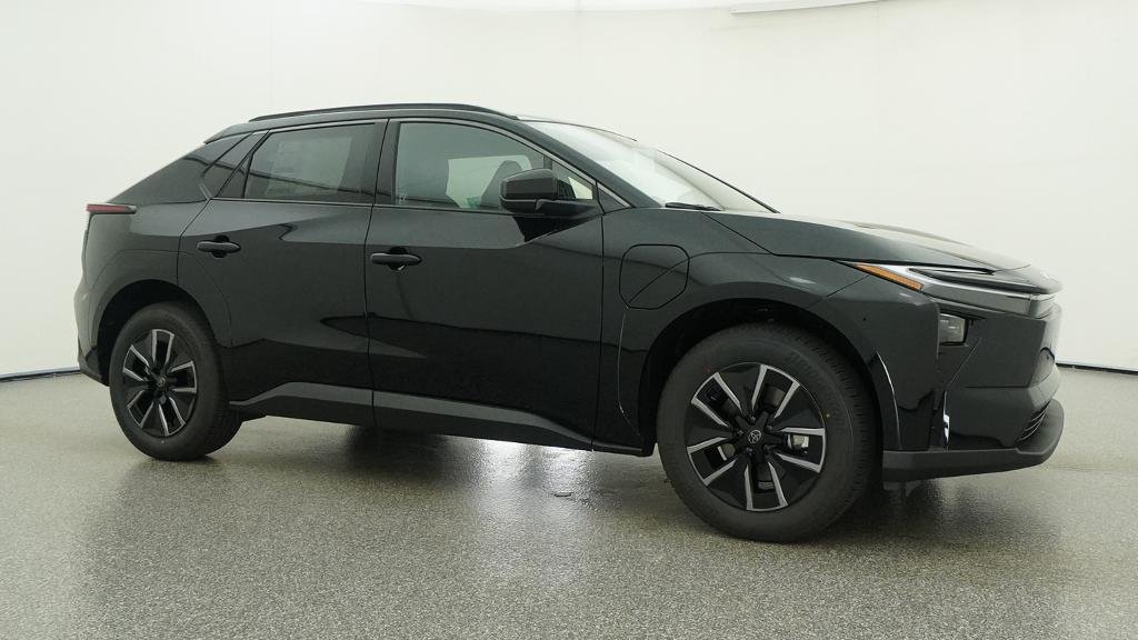 New 2026 Midnight Black Metallic Toyota XLE image 11
