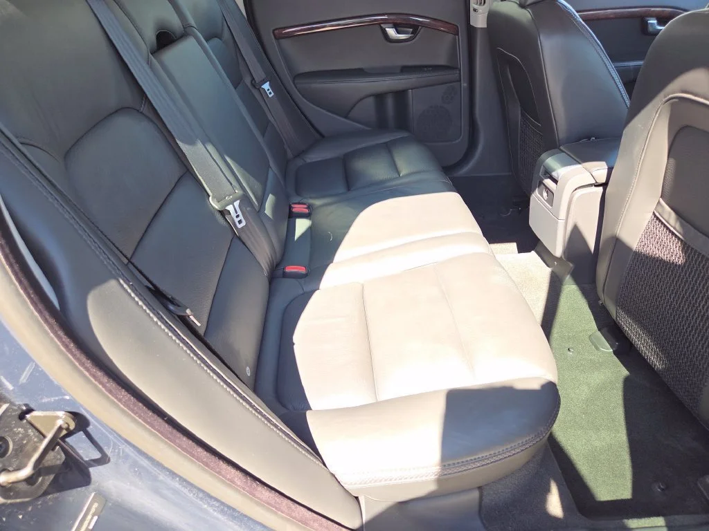 Used 2011 Caspian Blue Metallic Volvo 3.0T image 5
