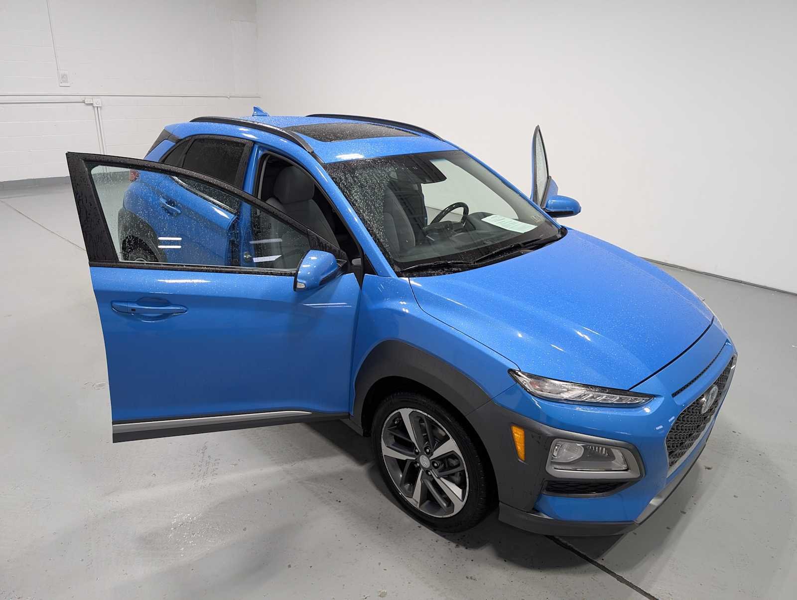 Used 2020 Surf Blue Hyundai Ultimate image 16