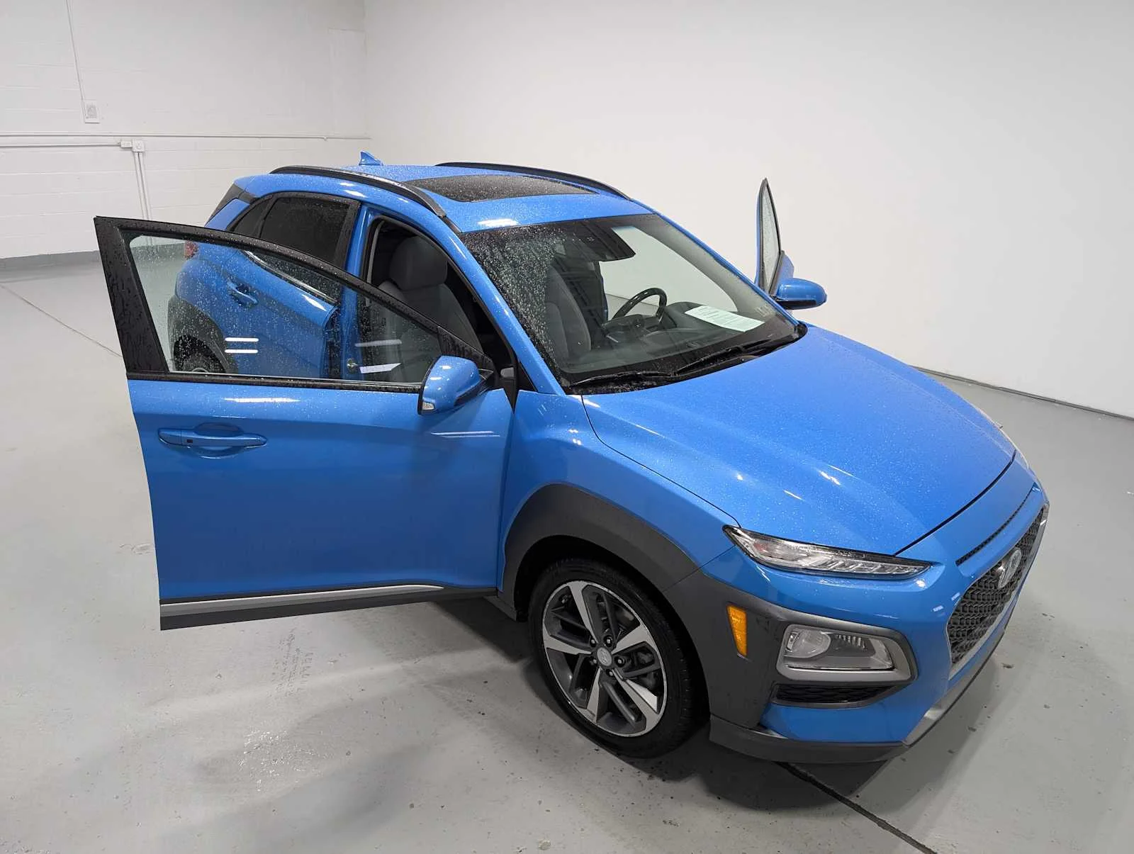 Used 2020 Surf Blue Hyundai Ultimate image 27