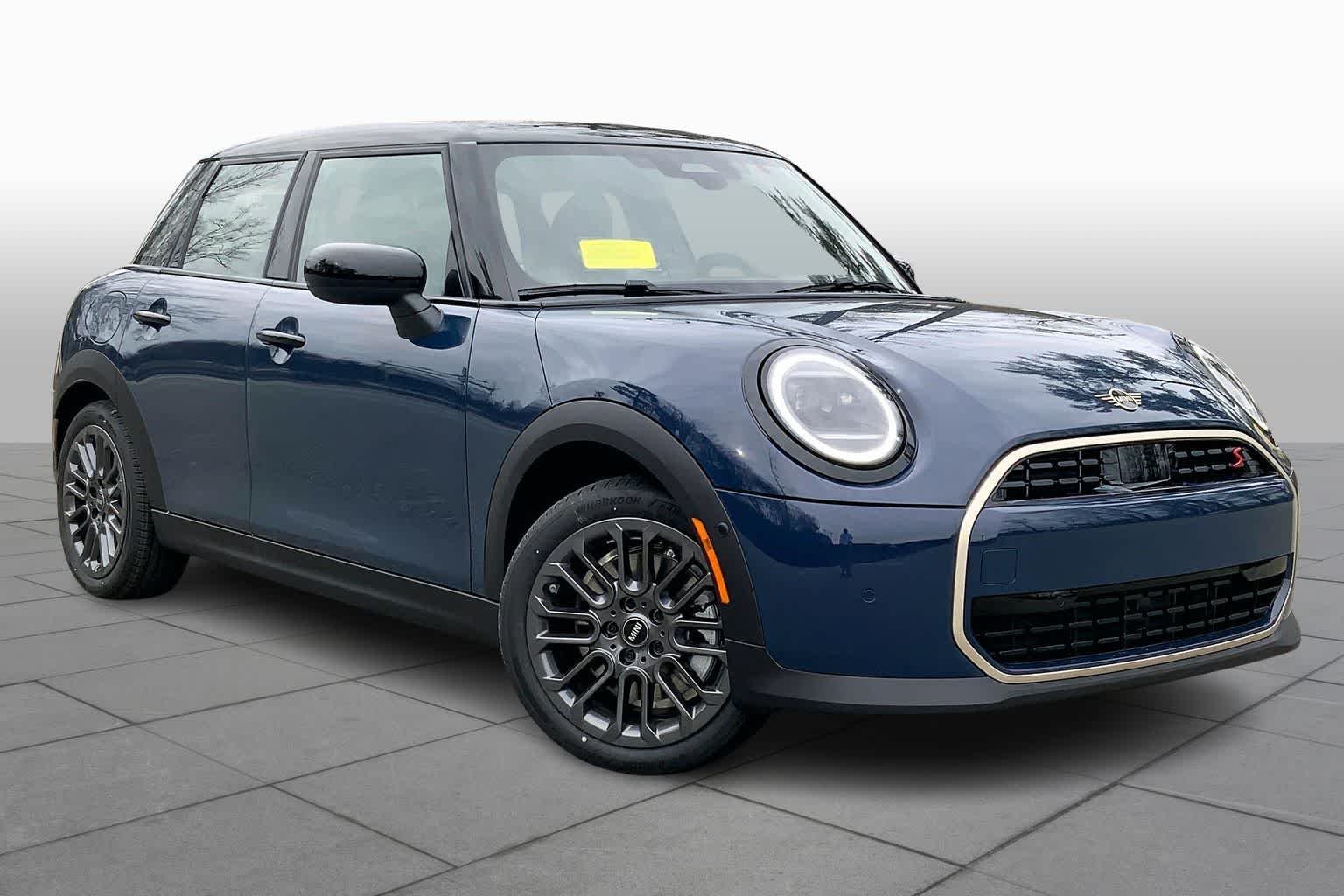 New 2026 Indigo Sunset Blue Metallic MINI Signature Plus image 2