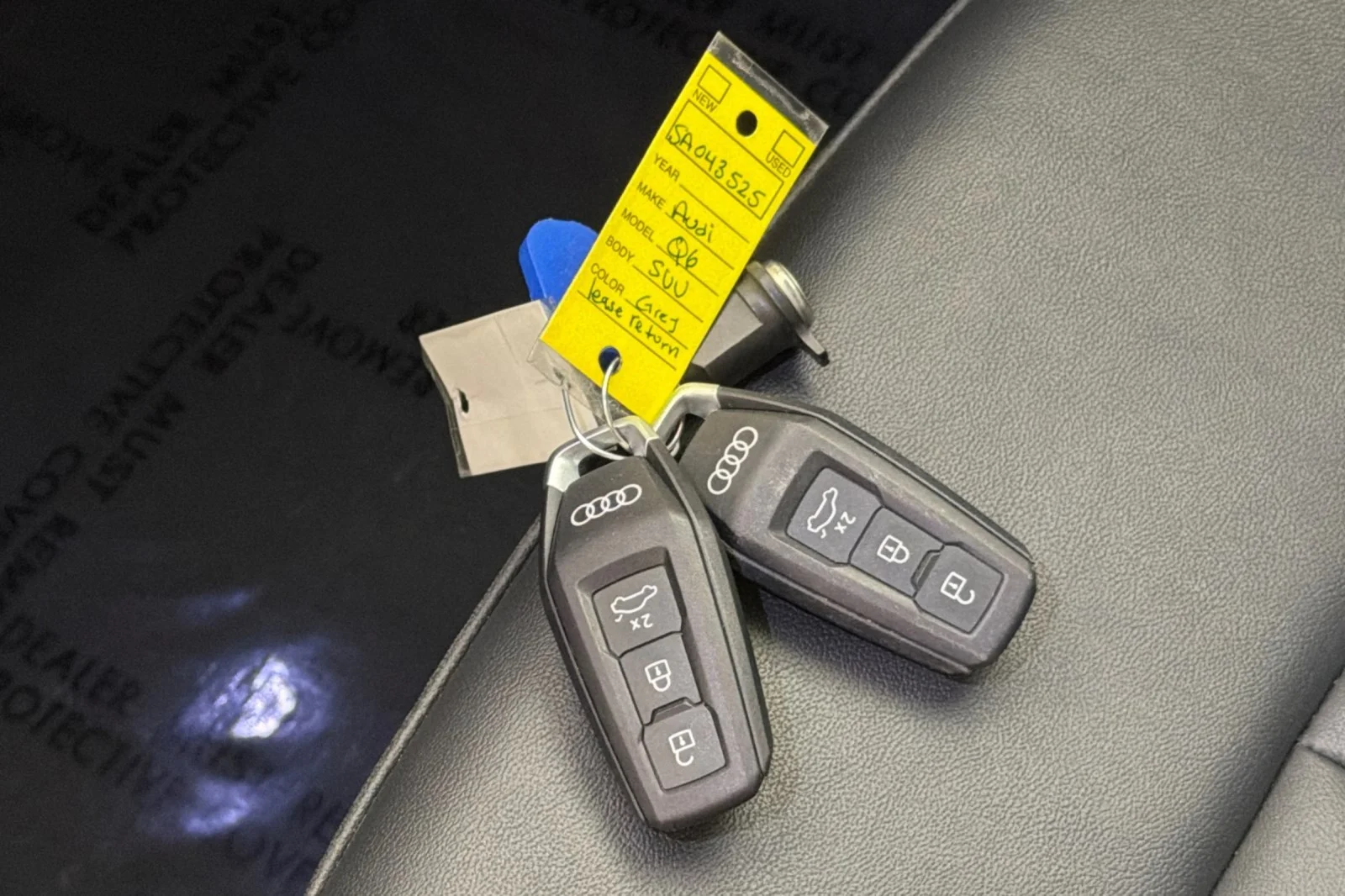 Used 2025 Magnet Gray Audi Premium quattro image 23