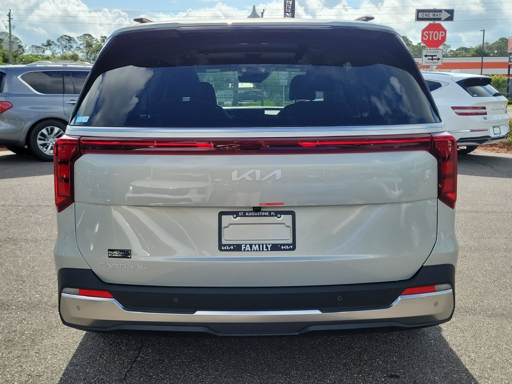New 2026 Ivory Silver Kia SX image 5