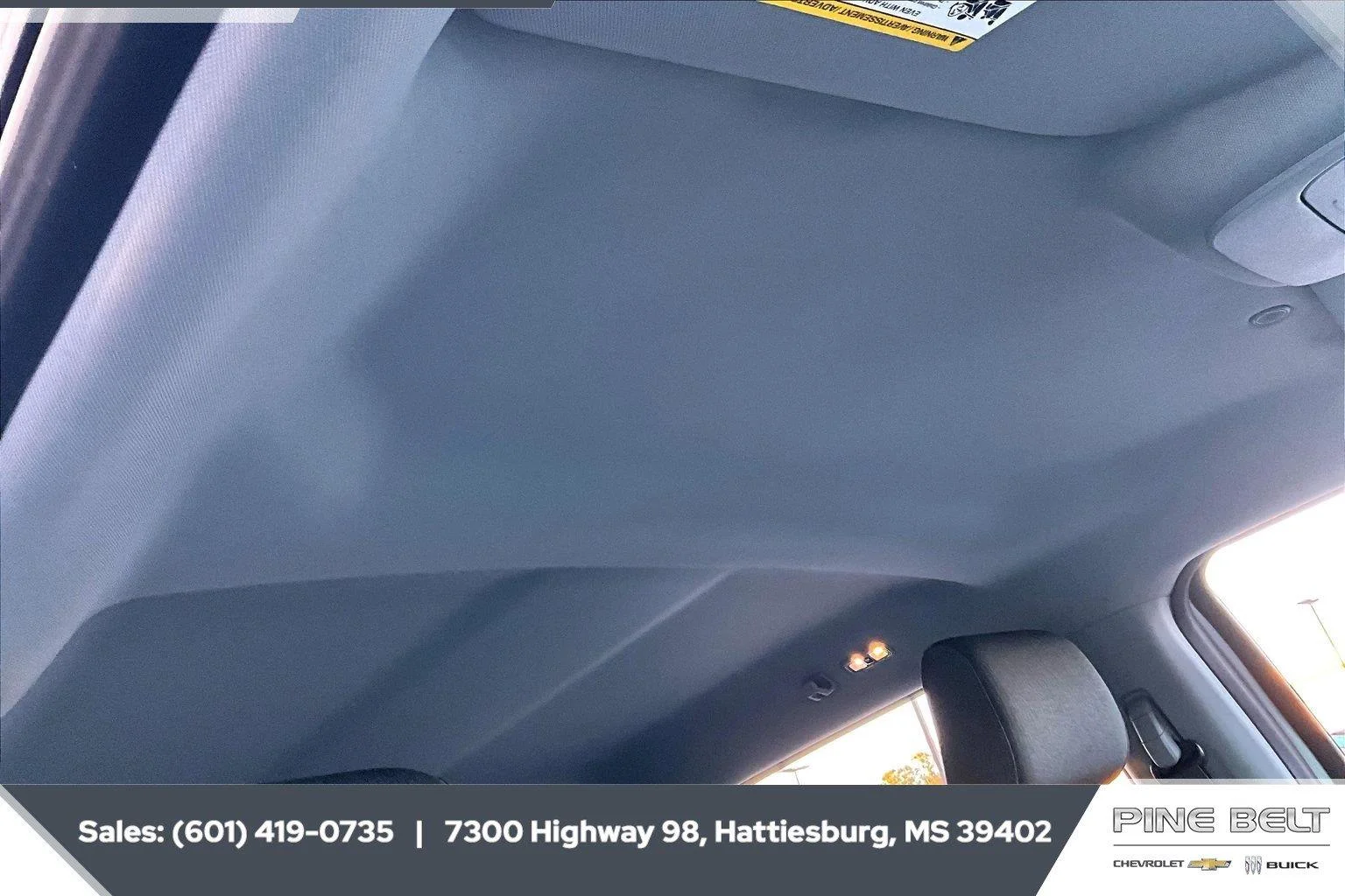 Used 2025 Oxford White Ford XLT image 17