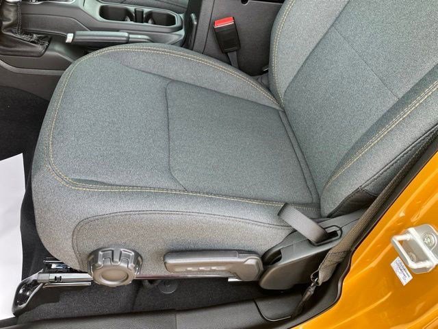 New 2026 Goldilocks Exterior Paint Jeep Sport S image 10