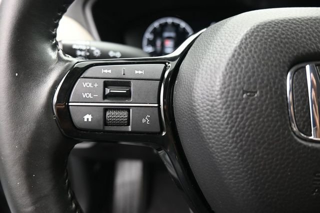 Used 2024 Gray Honda EX-L image 3
