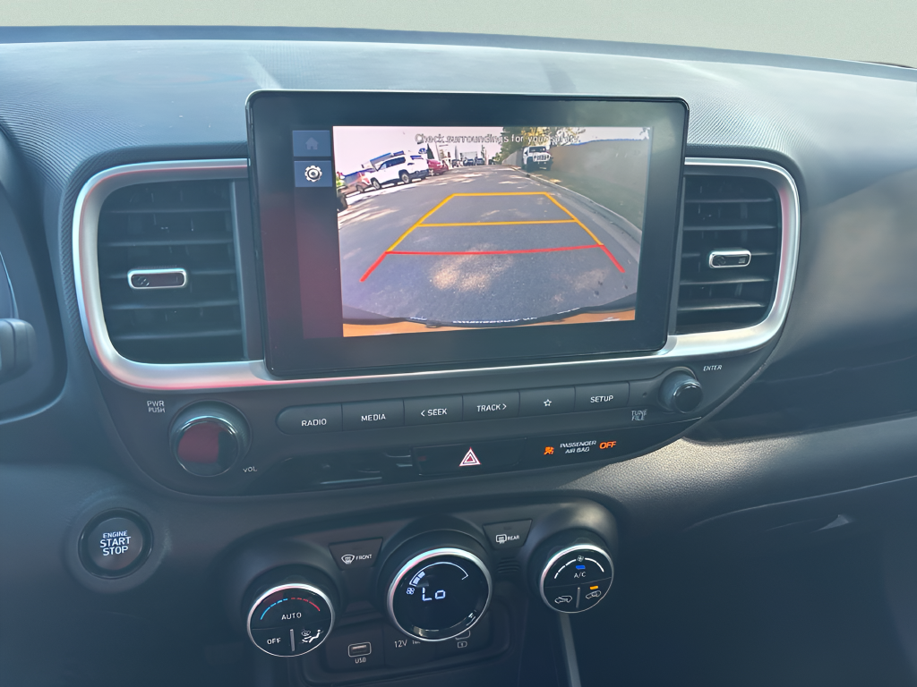 Used 2025 Blue Hyundai SEL image 28