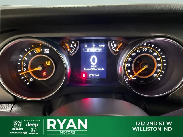 Used 2023 Black Jeep Sport image 19