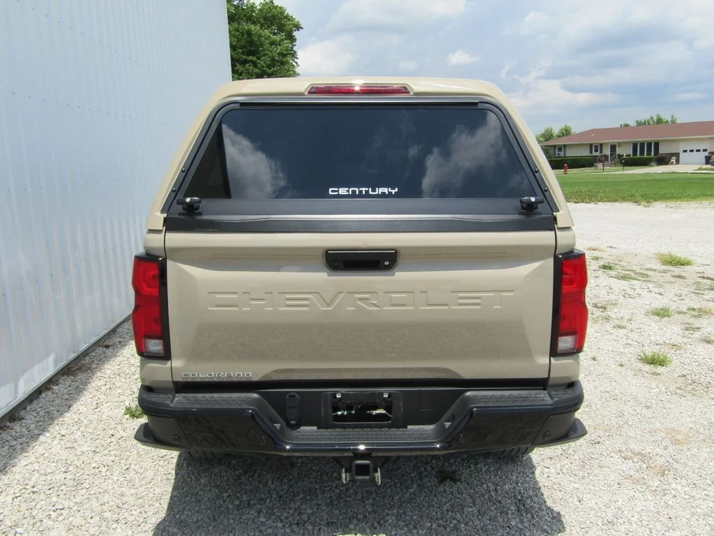Used 2023 Beige Chevrolet Z71 image 4