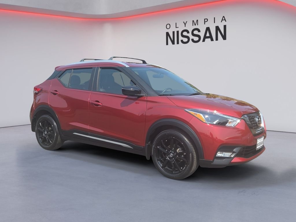 Used 2019 Red Nissan SR image 9