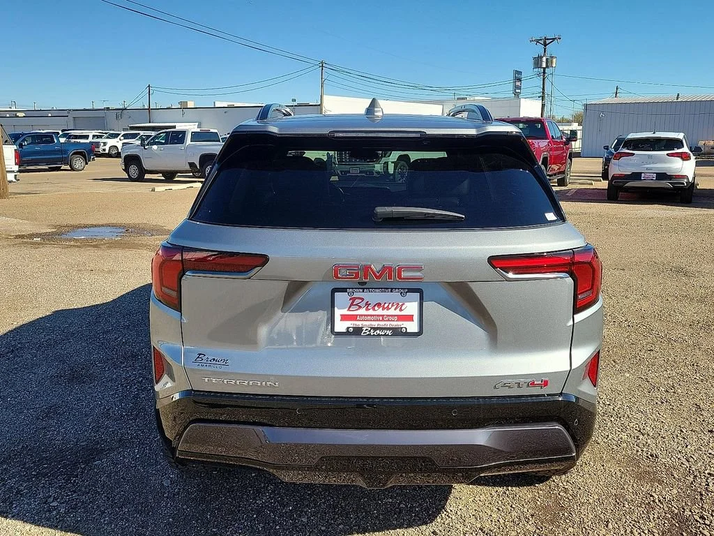 2026 GMC Terrain AT4 - Photo 9