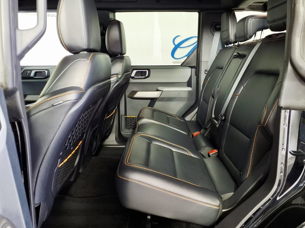 Used 2023 Shadow Black Ford Base image 9