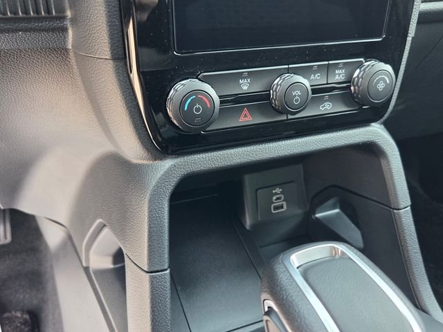 New 2026 Gray Ford XLT image 18